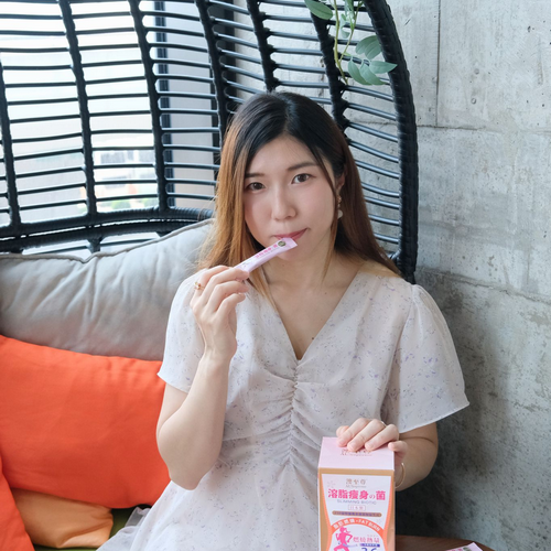 天氣熱飲多咗廢水解喝，搞到一下子肚腩仔凸哂出嚟